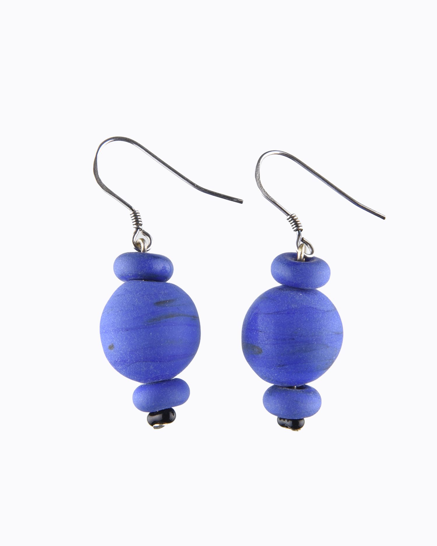 Boucles d&rsquo;oreille perles rondes en Cristal de Murano Bleue Mate