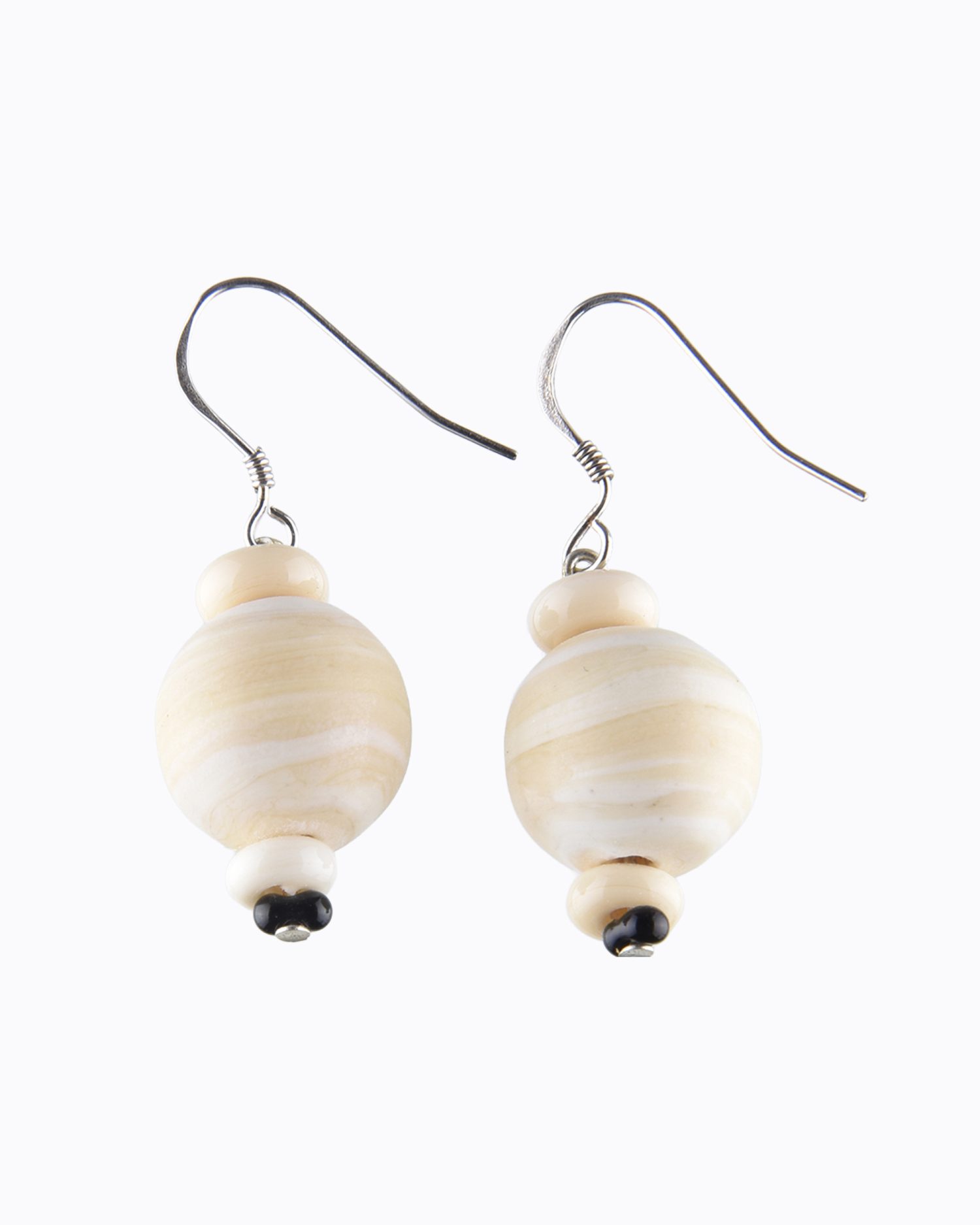 Boucles d&rsquo;oreille perles rondes en Cristal de Murano couleur Ivoire Mate