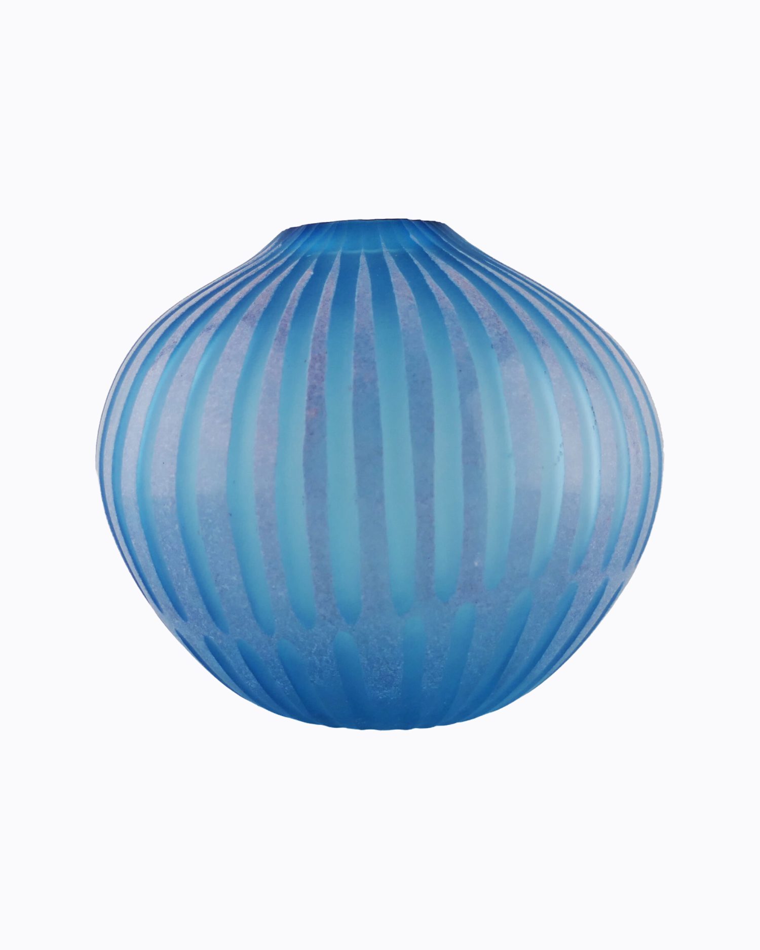 « Marguerite », Vase en verre soufflé bouche, formé à main levée Bleu ciel et Lilas. Effet Satiné et Délicat